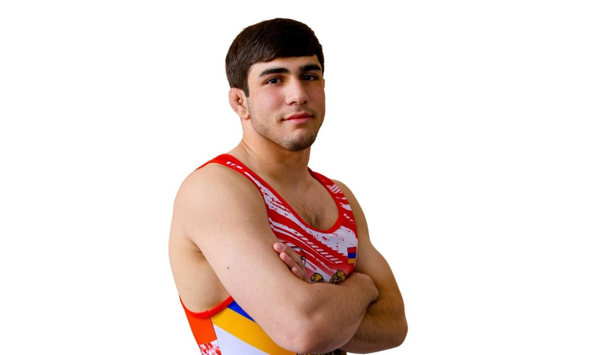 Борец Аветик Тутхалян стал бронзовым призером чемпионата Европы U-17.
