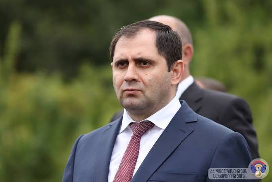На параде 28 мая в исполнении оркестра прозвучат только армянские произведения. Сурен Папикян
