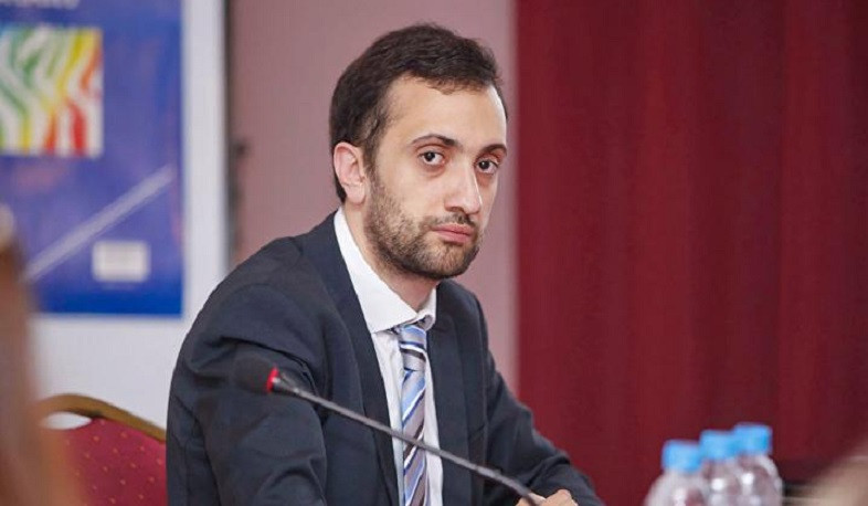 Даниэль Иоаннисян бьет тревогу: наблюдатель СНГ ведет прямую агитацию на своей странице в соцсети.