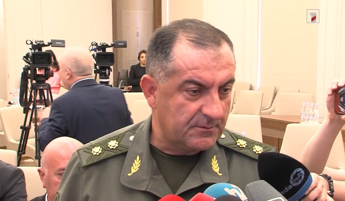 Наши военнослужащие находились на территории избирательных участков в установленное время. Эдвард Асрян