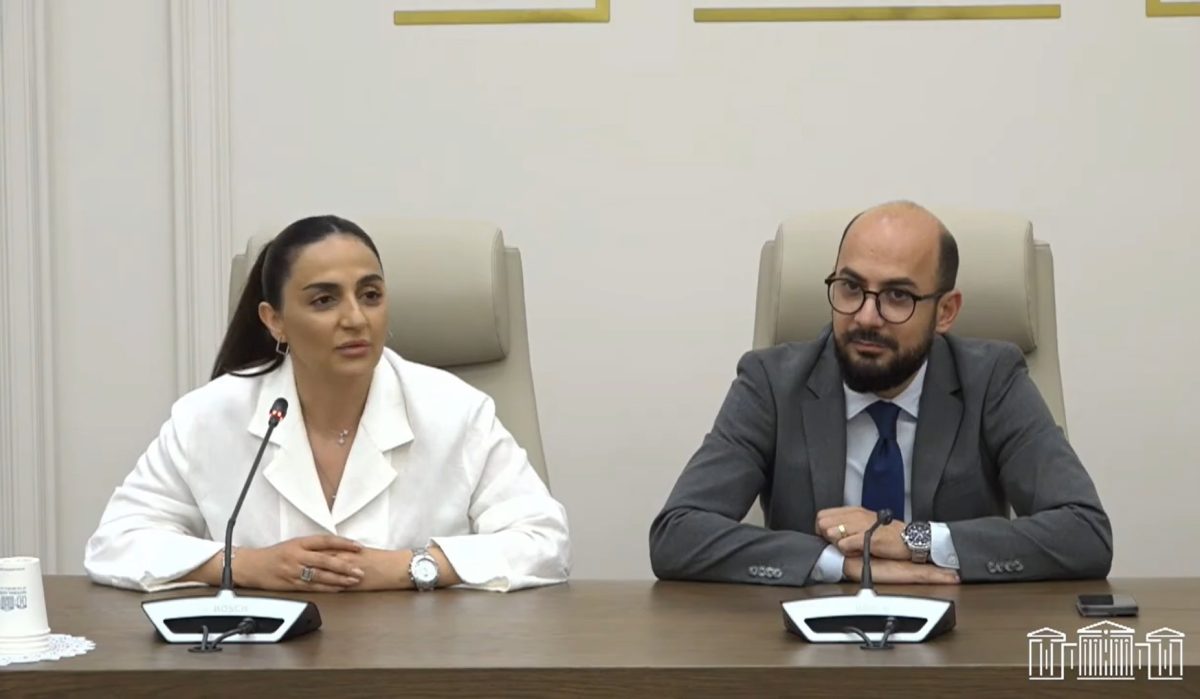 Если им придет в голову взять мандаты и прийти в парламент, мы их политически разгромим также в парламенте. Артур Ованнисян