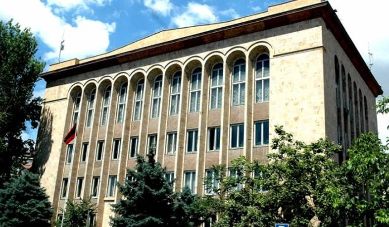 В КС продолжается рассмотрение заявлений семи политических сил. Заседание началось с представления заявления ППА.