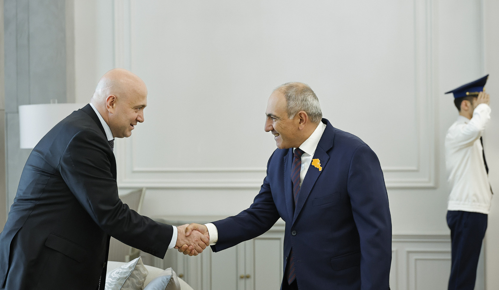 ՀՀ վարչապետն ու Վրաստանի ՆԳ նախարարը քննարկել են երկու երկրների միջև համագործակցության հարցեր