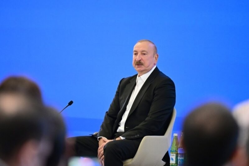 Без выстраивания отношений с соседями невозможно стать транзитной страной, — Алиев.