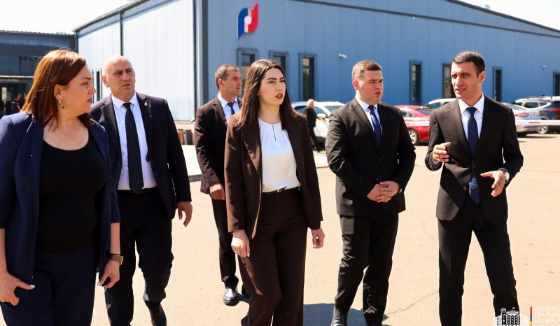 Քաղաքացիների առաջարկով գործնական քննության մեկնարկային կետը կտեղափոխվի․ ՆԳ նախարարն այցելել է Շիրակի մարզի հաշվառման-քննական բաժին.