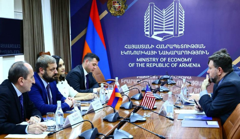 Обсуждались вопросы, касающиеся процесса предоставления Армении Соединенными Штатами статуса страны с рыночной экономикой.