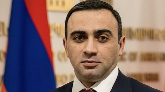 Мой опыт, накопленный в аппарате премьер-министра за более чем 5 лет, отныне в качестве депутата Национального Собрания. Тарон Чахоян