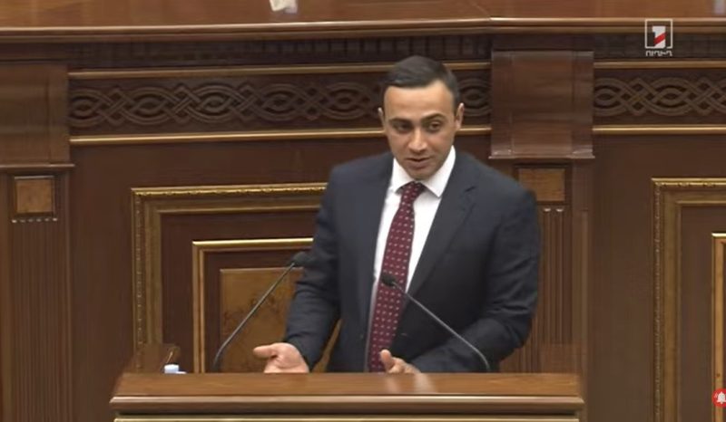 Եթե այս ԱԺ-ն լեգիտիմ չէ, դահլիճում ի՞նչ գործ ունեք. Տարոն Չախոյանը՝ ընդդիմությանը