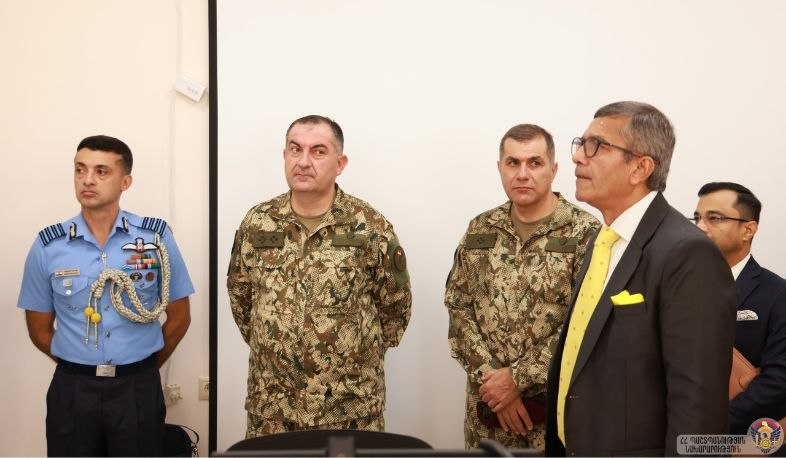 Секретарь обороны Индии посетил Военную академию имени Вазгена Саргсяна
