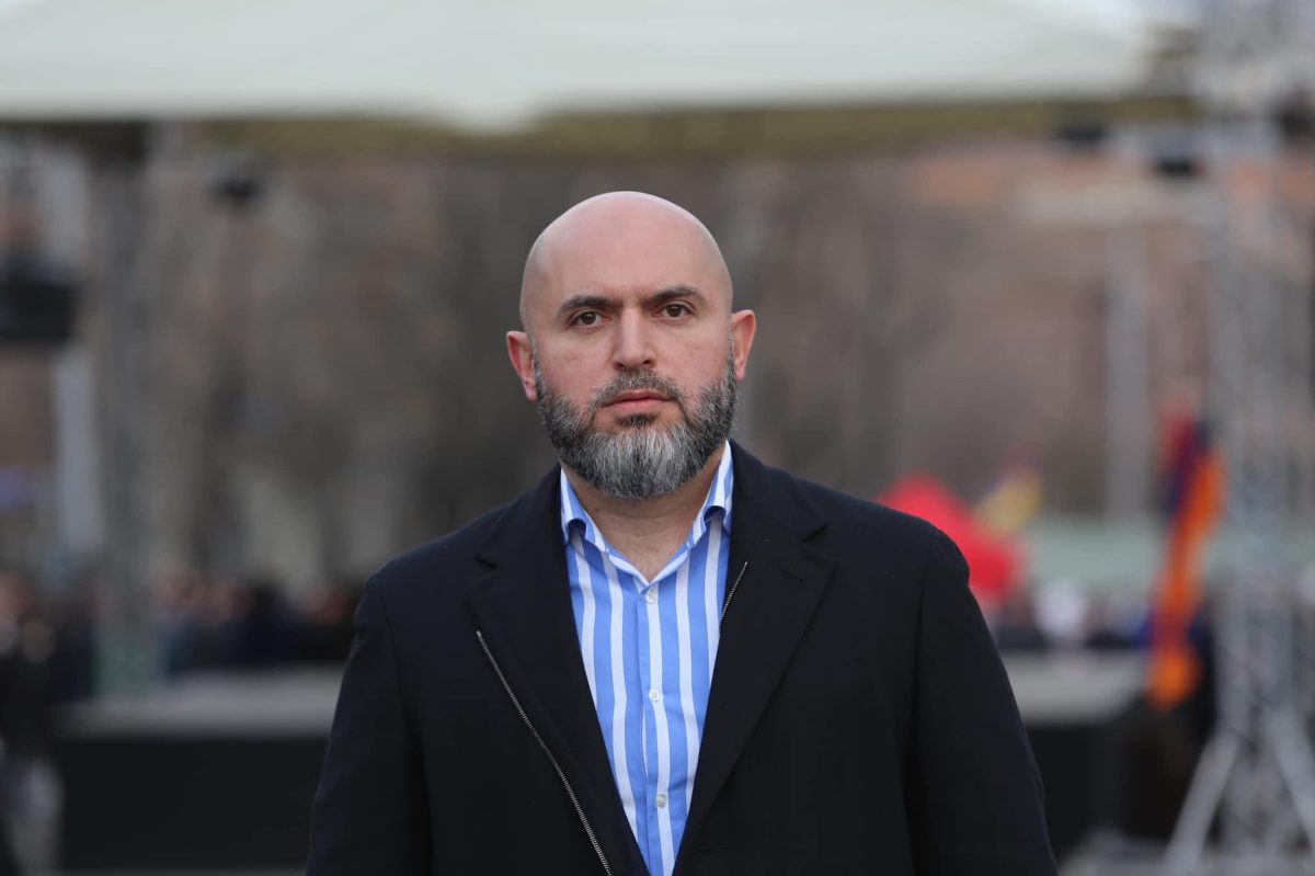 Прокуратура требует конфисковать у бывшего министра образования и науки РА Армена Ашотяна в пользу Республики Армения около 385 миллионов драмов и 3 объекта недвижимости.