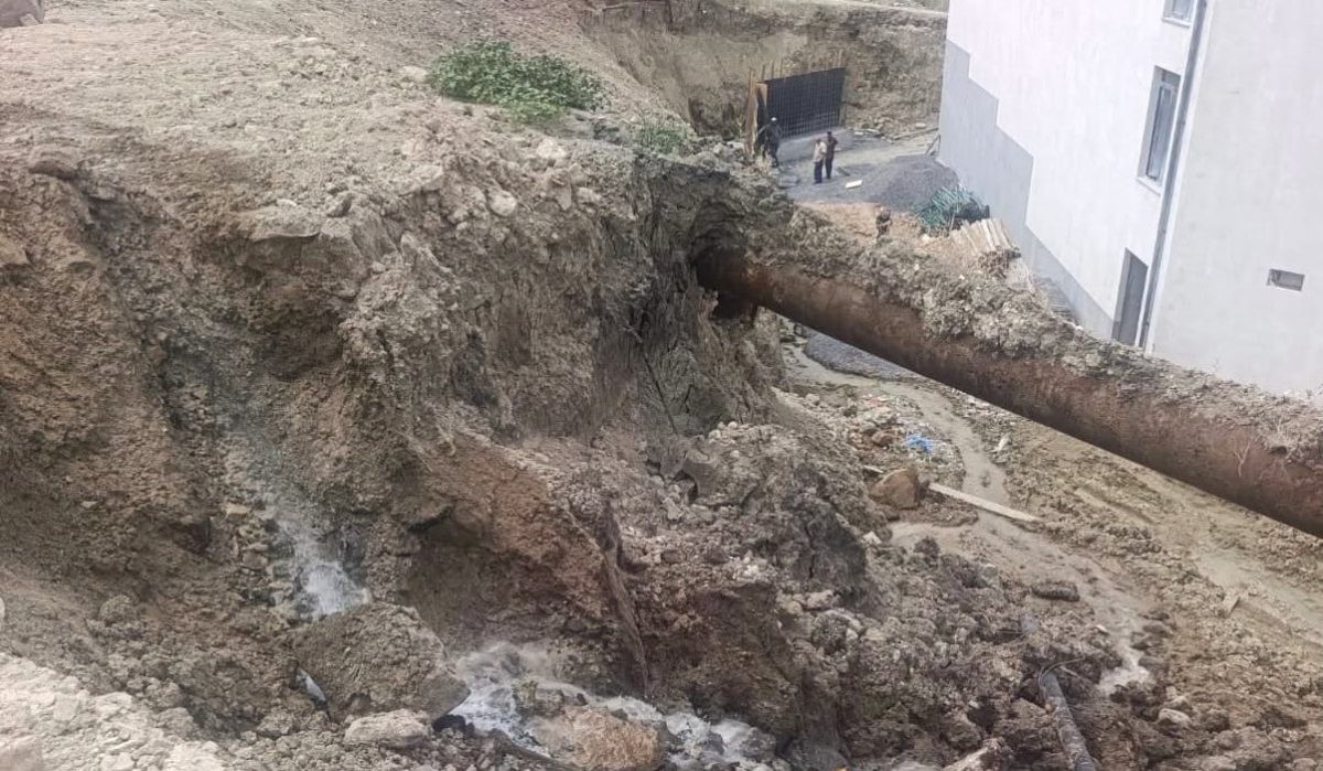 В Водном комитете возбуждено административное производство по факту повреждения водопровода «Арзни-2».