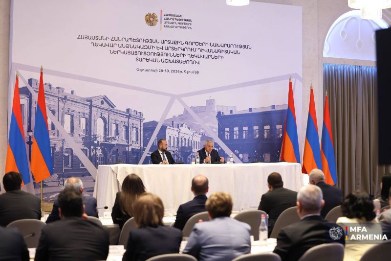 Մհեր Գրիգորյանը դեսպանների հետ քննարկել է Հայաստանի ապաշրջափակման ուղղությամբ տարվող աշխատանքները.