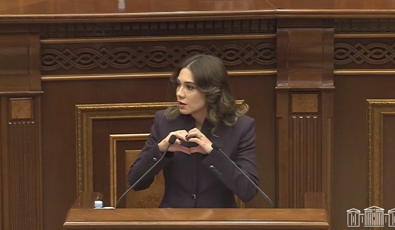 Ընդդիմությունը տեսնում է միայն այն, ինչը այլևս տեքստում չկա. Գալյանը՝ Կառավարության անդամի երդման տեքստի մասին:
