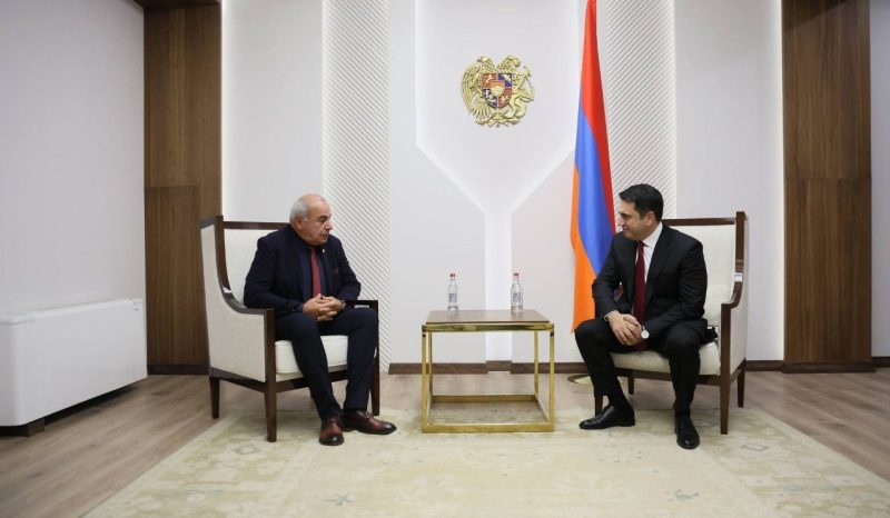 ԱԽ քարտուղարը և ՀՀ-ում Վրաստանի դեսպանը քննարկել են երկկողմ կապերին վերաբերող հարցեր: