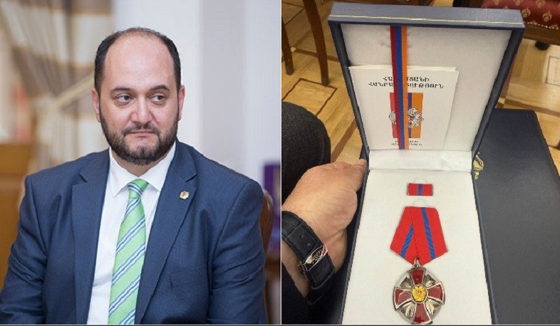 Араик Арутюнян награжден медалью «За заслуги перед Отечеством» 1-й степени.