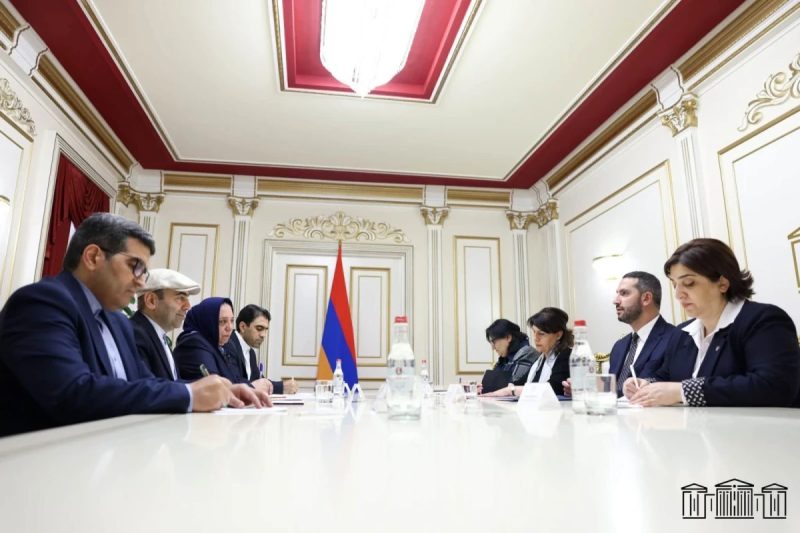 ՀՀ ԱԺ նախագահը և Իրանի դեսպանը քննարկել են երկկողմ հարաբերությունների զարգացմանն առնչվող հարցեր: