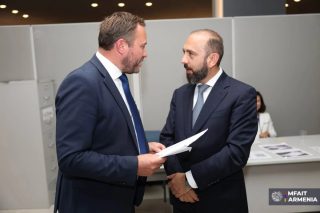 Мирзоян и Цахкна обсудили вопросы углубления партнерства между Арменией и Эстонией.
