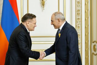 Директор «Росатома» Алексей Лихачев встретился с Николом Пашиняном.
