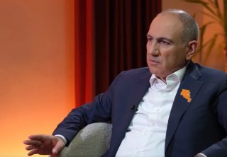 "По предварительным данным, был густой туман, и не факт, что этот азербайджанский солдат хотел перейти в Армению", - Пашинян.