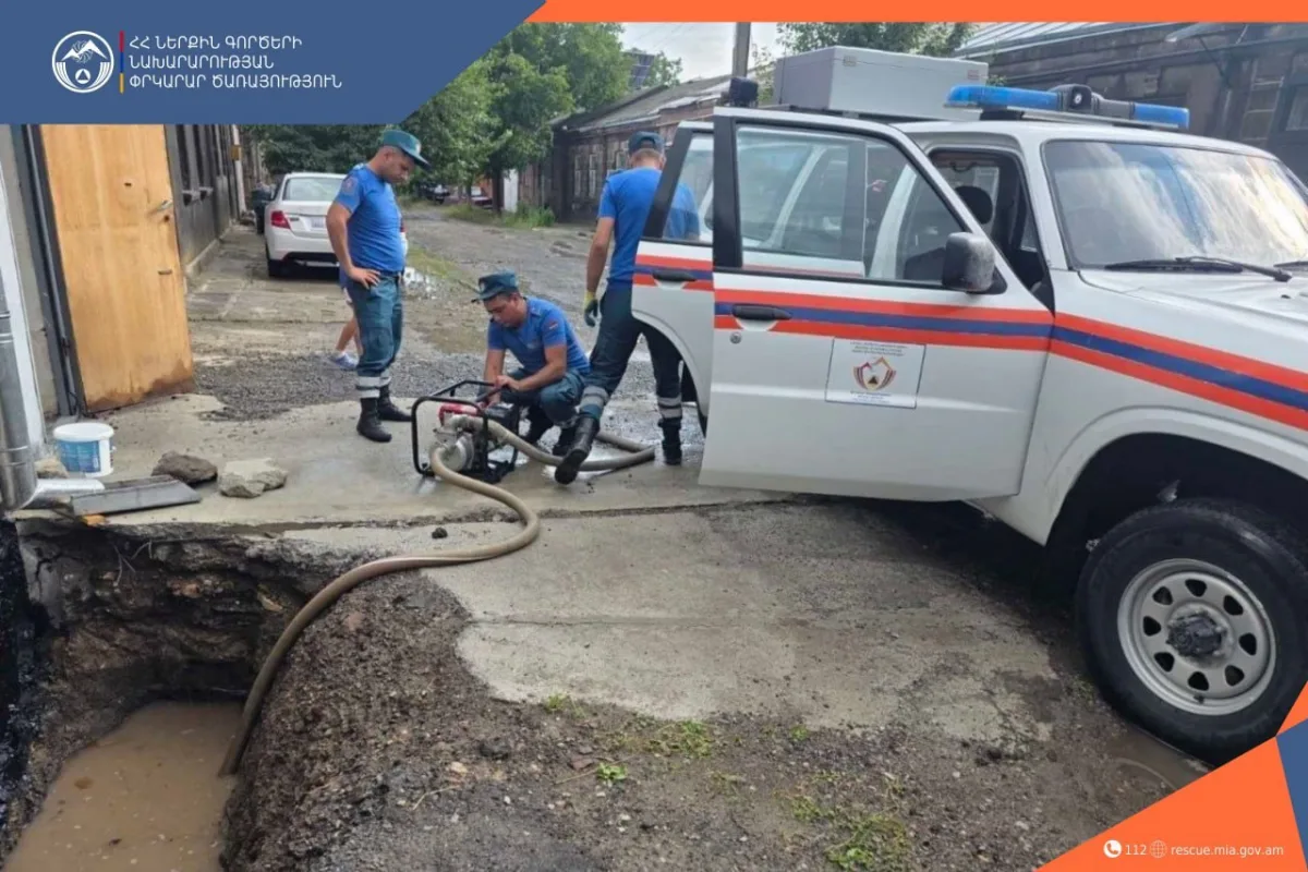 Ջրալցված նկուղներ, կոտրված ճյուղեր. Գյումրիում հորդառատ անձրևի ու քամու հետևանքները.