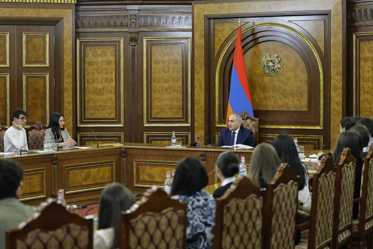 Государство должно укреплять личность, личность должна укреплять государство. Я убеждён, что есть только один способ укрепить личность: образование. Пашинян