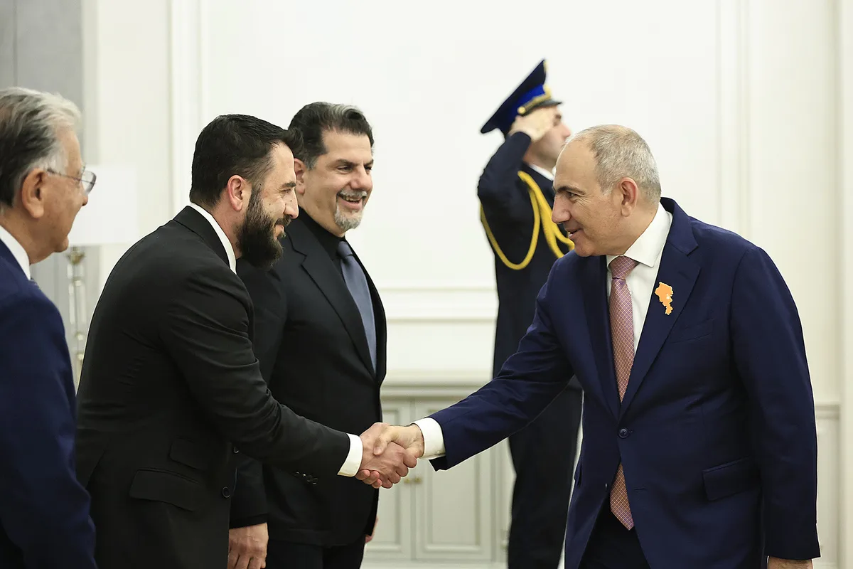 На встрече премьер-министра и руководителей технологических компаний было подчёркнуто, что проект завода ИИ и центра обработки данных в РА успешно реализуется.