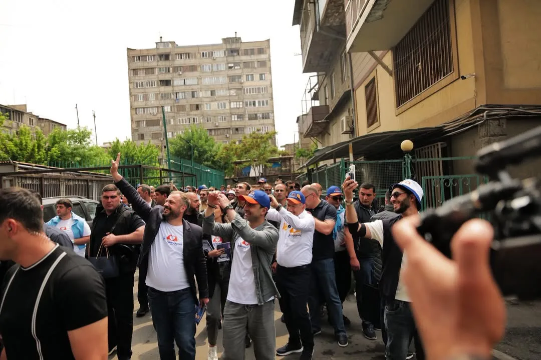 Вчера у нас был очень теплый день в административном районе Шенгавит. Тигран Авинян