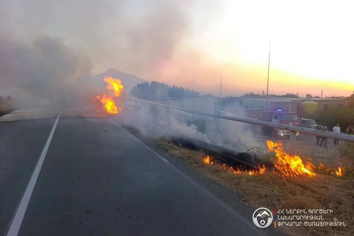 ДТП в Араратской области с возгоранием. Есть жертвы и пострадавшие.