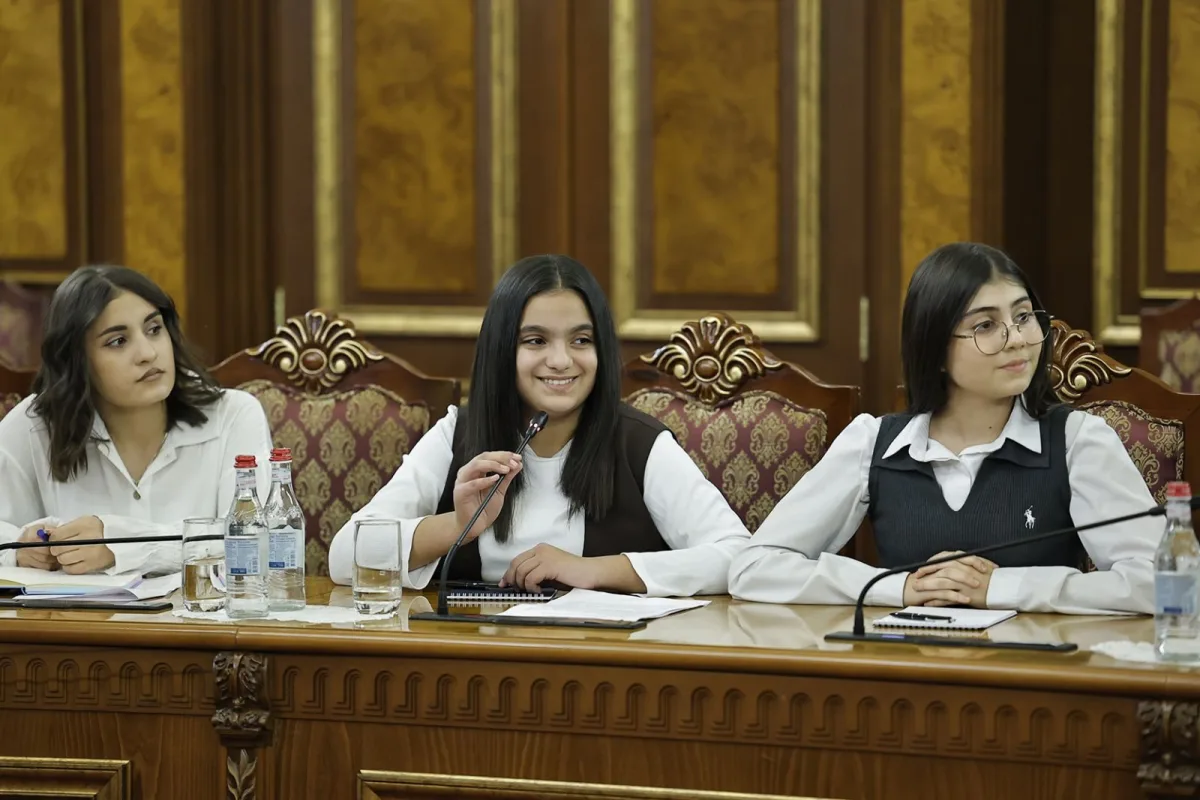 Государство должно укреплять личность, личность должна укреплять государство. Я убеждён, что есть только один способ укрепить личность: образование. Пашинян