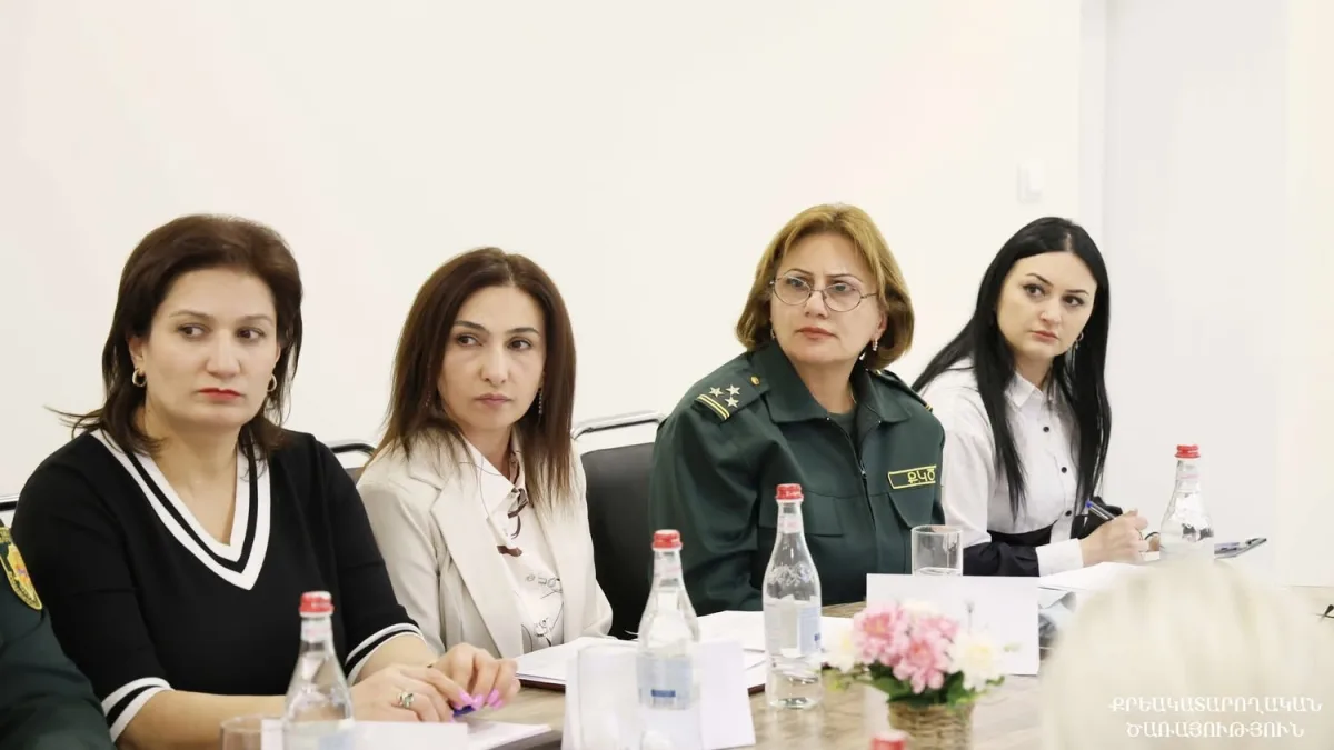 Под руководством начальника пенитенциарной службы Цовинара Тадевосяна был подведен итог работы, проделанной пенитенциарными учреждениями «Абовян» и «Севан» в 2025 году, и основные результаты их деятельности.