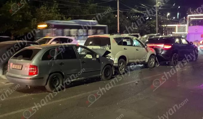 Ավտովթար՝ Երևանում. բախվել են «Skoda», «Mitsubishi» և «BYD» մակնիշի ավտոմեքենաները. կա վիրավոր. վարորդներից մեկը եղել է ոչ սթափ.