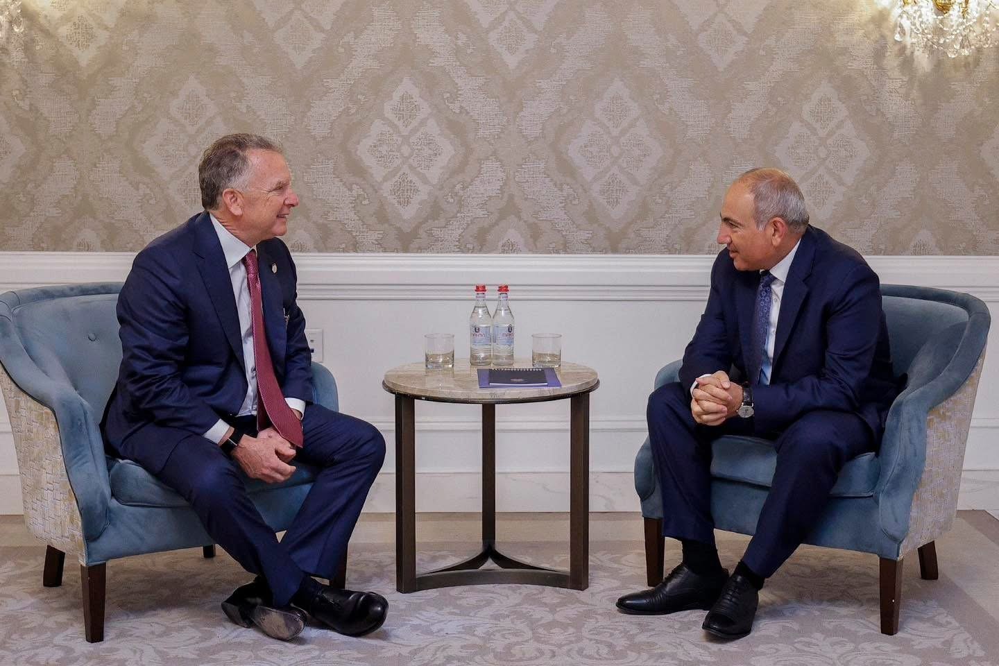 Փաշինյանն ու Ուիթքոֆը քննարկել են առաջիկա եռակողմ հանդիպումները