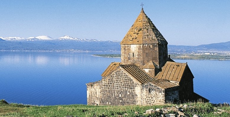 Սևանա լճում հեծանվանավակից ընկած քաղաքացիները փրկվեցին