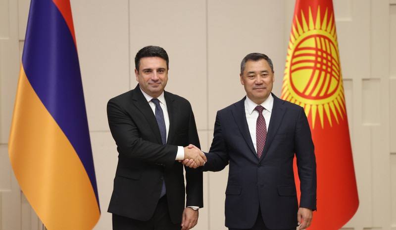 Ալեն Սիմոնյանը Ղրղզստանի նախագահի ուշադրությունն է հրավիրել Ադրբեջանում գտնվող գերիների և ապօրինի պահվող անձանց խնդրին