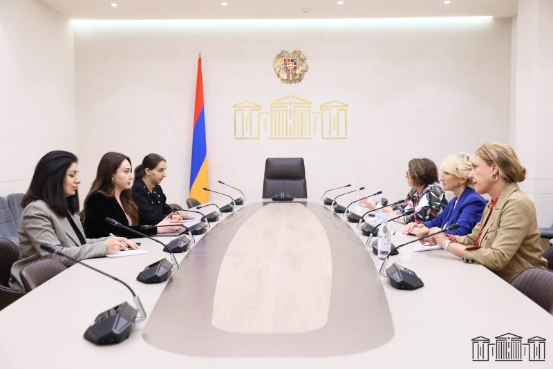 Մերի Գալստյանը հյուրընկալել է ՀՀ-ԵՄ Համապարփակ եւ ընդլայնված գործընկերության համաձայնագրի իրականացման հարթակի ղեկավարին ու ներկայացուցիչներին