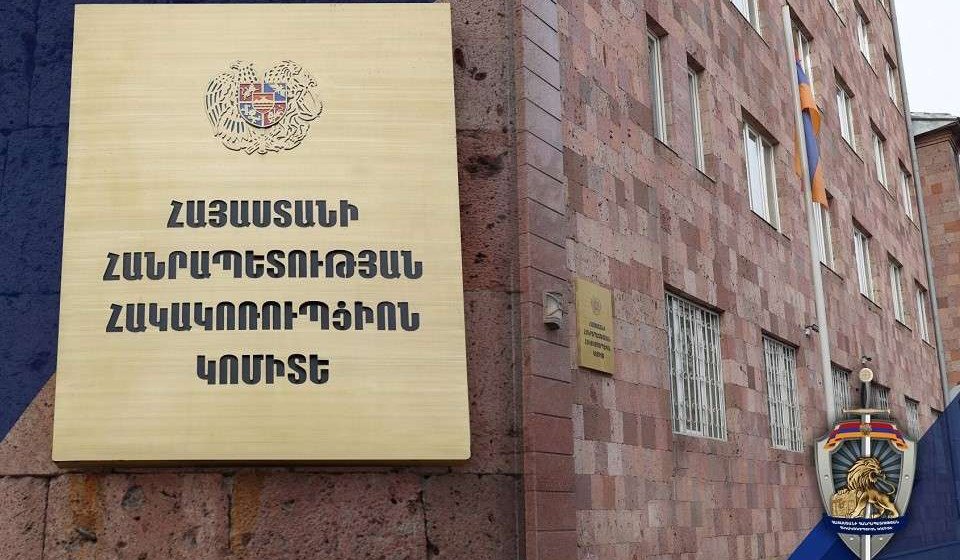 Заведующий отделением медицинского центра получил взятку за незаконный аборт. Уголовное дело передано в суд.